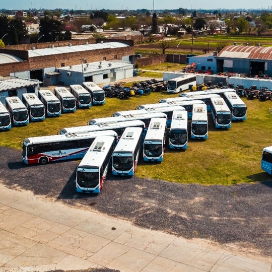Buswagen entregó 60 Volksbus a Rioja Bus